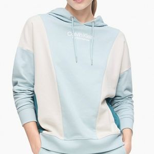 New Woman's Calvin Klein Sweatshirt